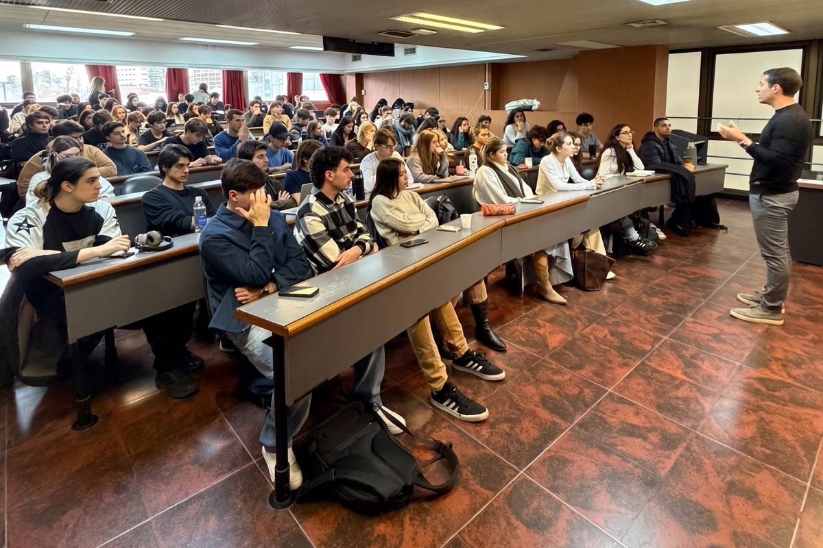 Experiencia de la cobertura en Medio Oriente y contexto global