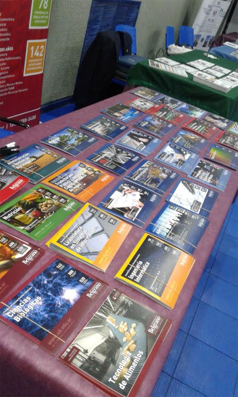 Escuela Media |Feria Conexión Universitaria , United High School