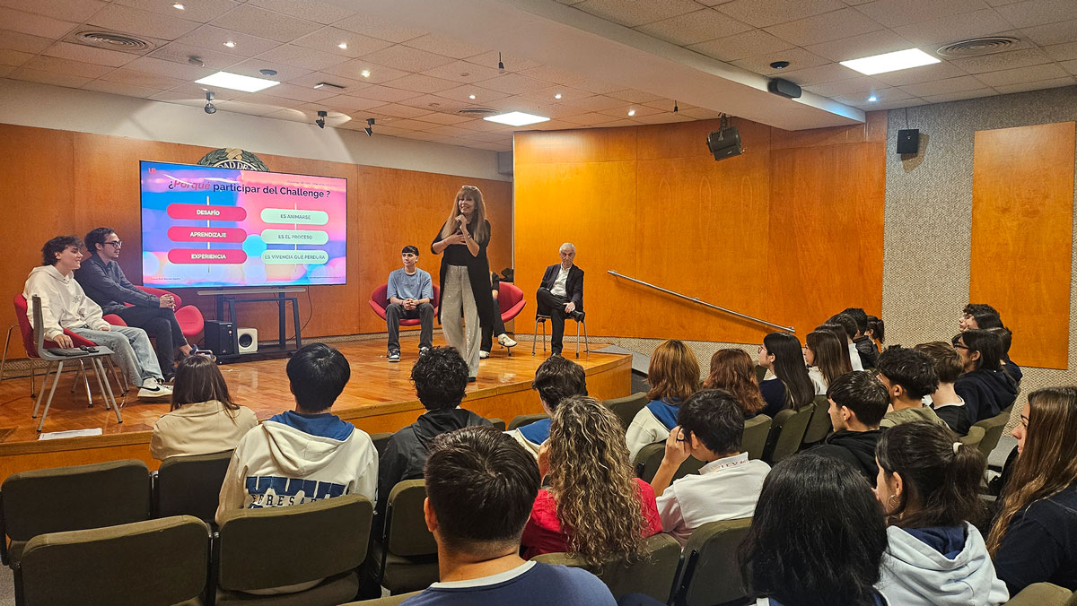 Challenge UB: estudiantes secundarios comenzaron a desarrollar sus proyectos junto a la Facultad de Ciencias Económicas