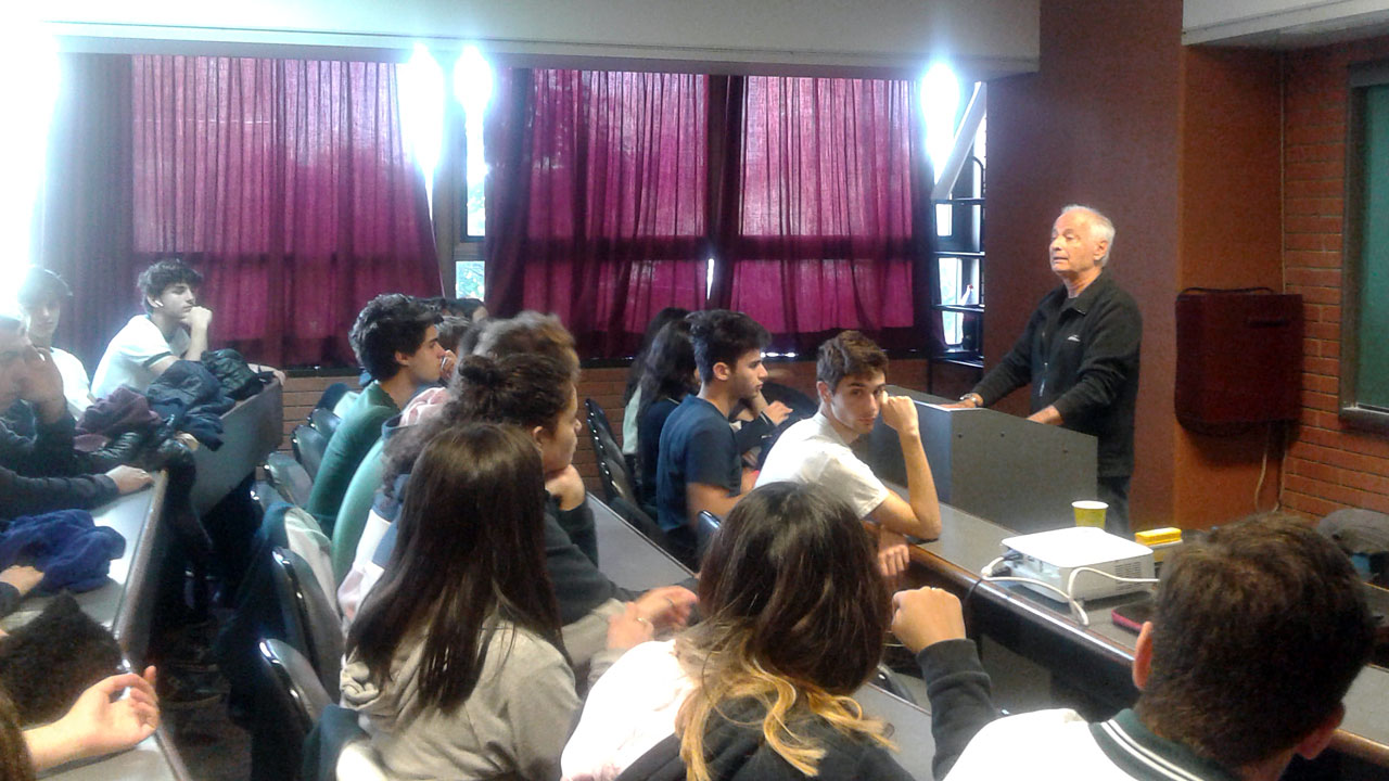 Universidad de Belgrano | Alumnos de Colegios Secundarios visitan la UB en el marco del concurso Tercer Tiempo