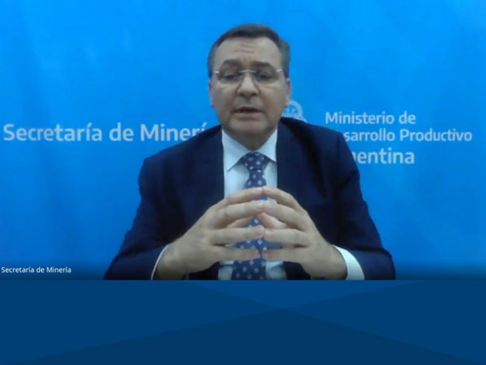 El Secretario de Minería de la Nación, Dr. Alberto Hensel, visita la UB