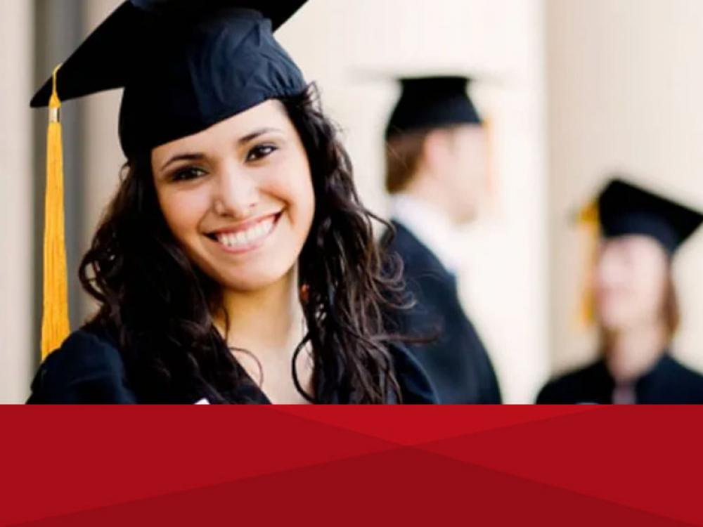 Jóvenes buscan emigrar: crece interés en carreras con título válido en exterior