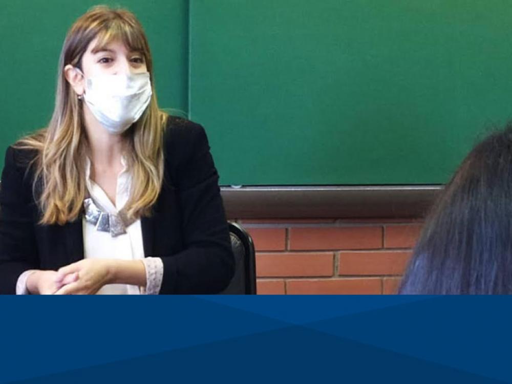 Daniela Termite visita la UB