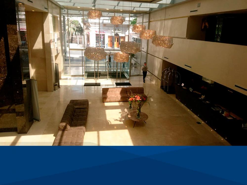 La UB visita el Gran View Hotel & Convention Center 