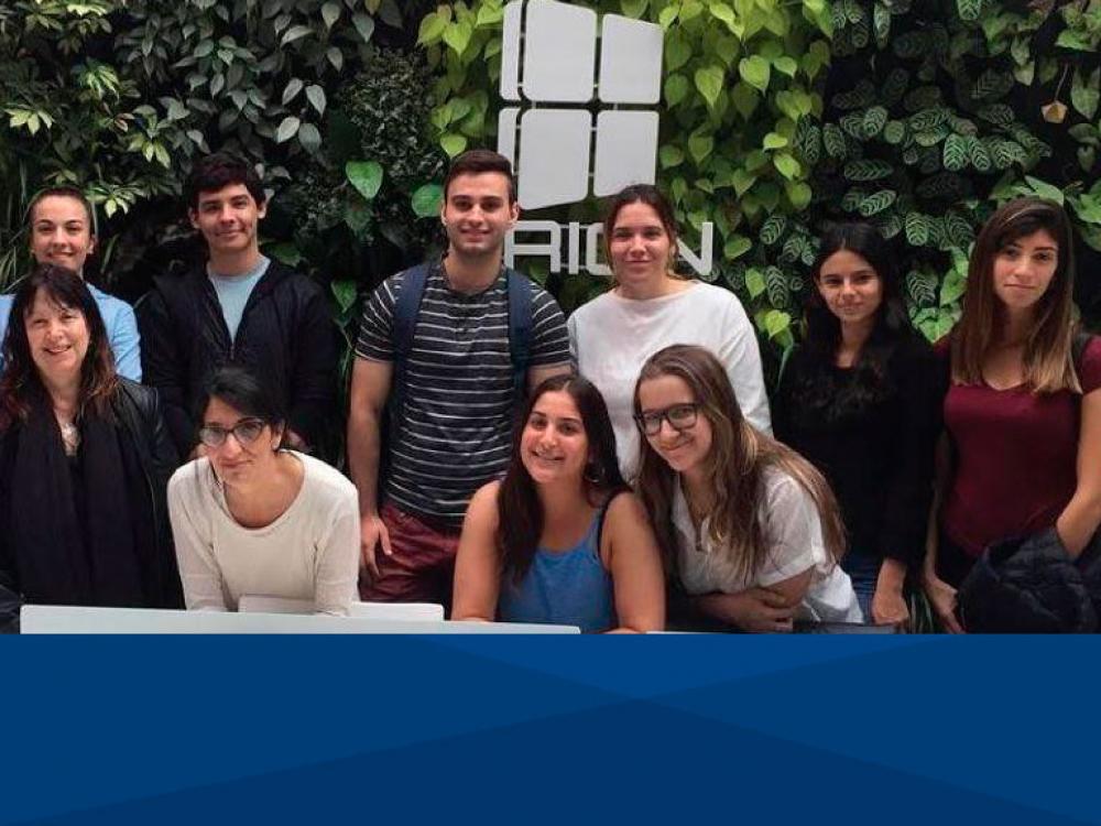 Alumnos de la Licenciatura en Hotelería  visitando la empresa Arion Hospitality Solutions