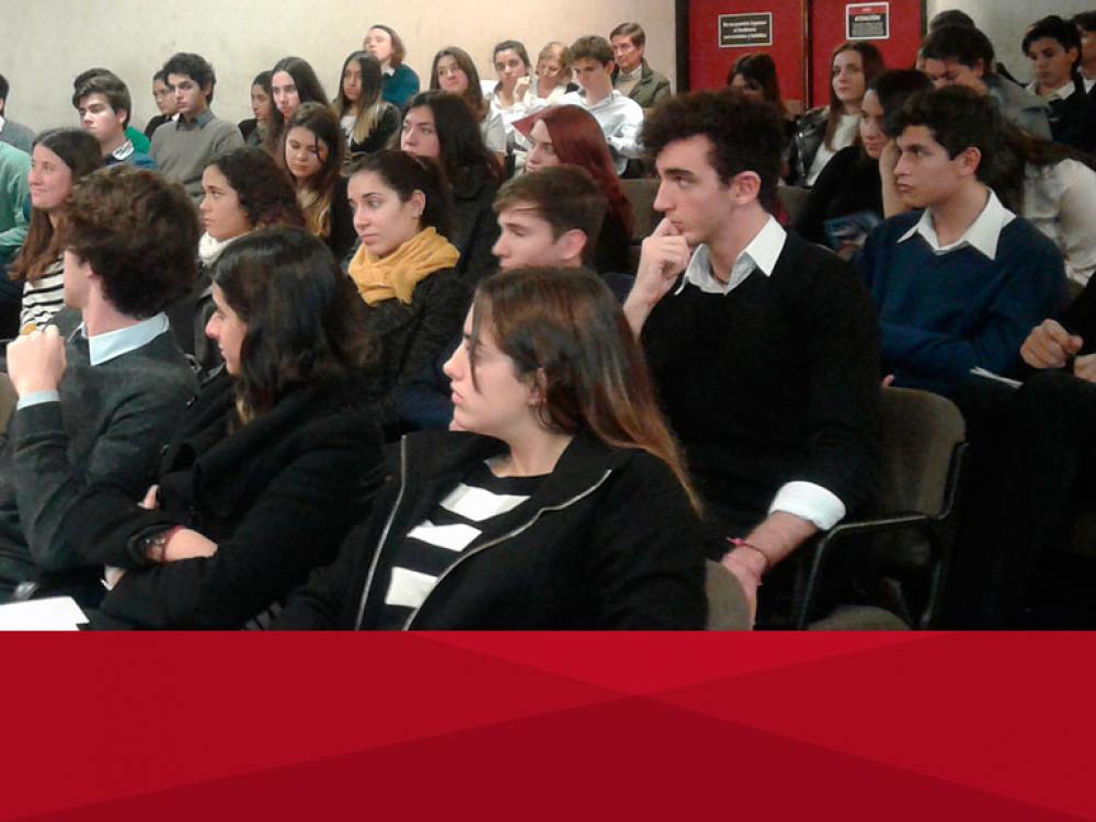 Taller Estrategias para la Inserción Laboral y Confección del C.V.