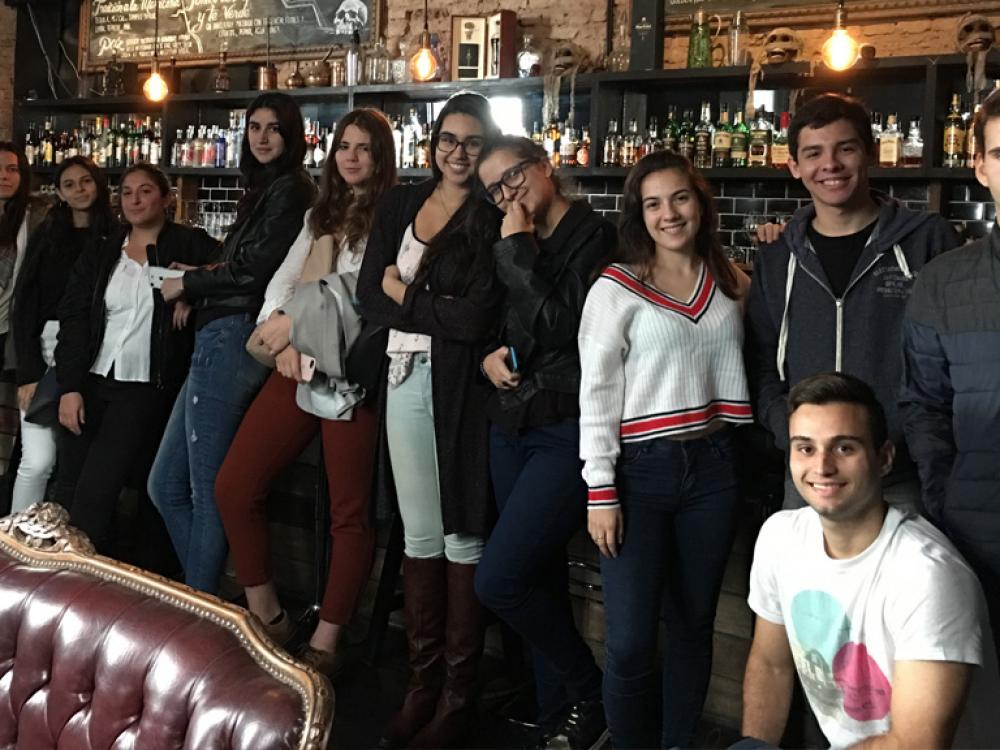 Alumnos de Hotelería visitan Emprendimiento Enogastronómico