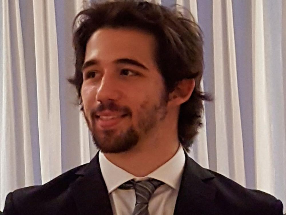 Graduado de la UB ha recibido una Mención Especial